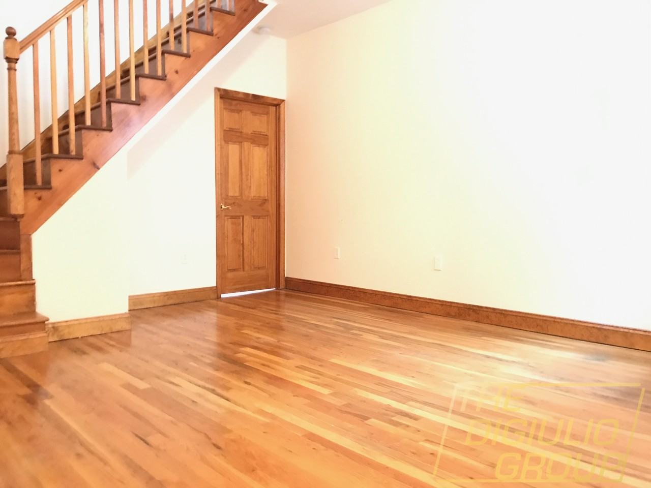 Amsterdam Ave & W 85th St #PH5