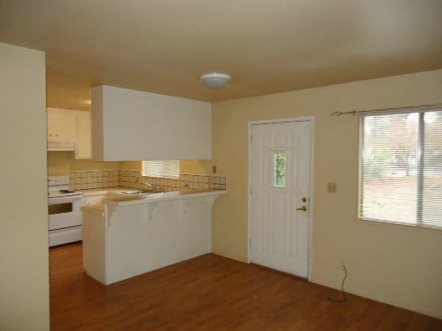 1240 Chestnut Street #B - Photo 3 of 8