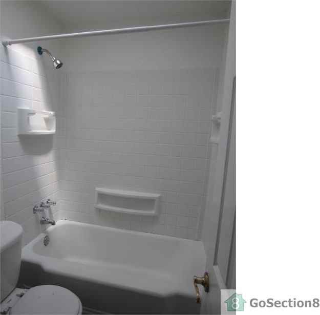 1119 Anglesea St - Photo 3 of 6