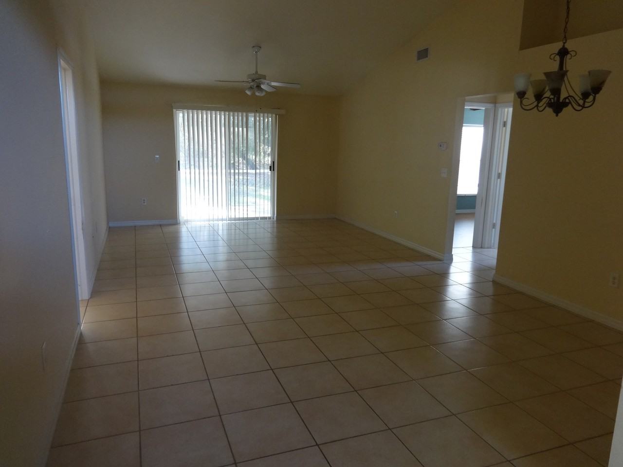 5407 Watson Rd - Photo 3 of 15