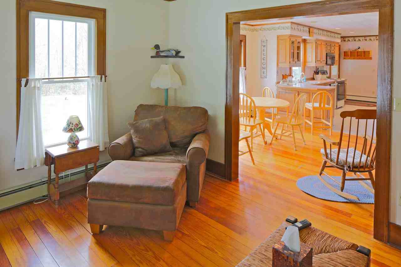 7 Parker Ave - Photo 3 of 26