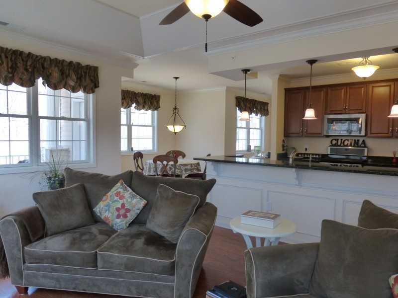 96 Zachary Way - Photo 2 of 24