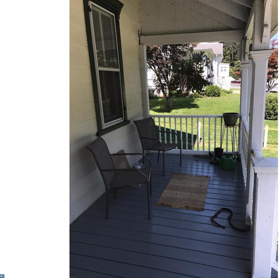 2054 Creek Rd - Photo 3 of 25