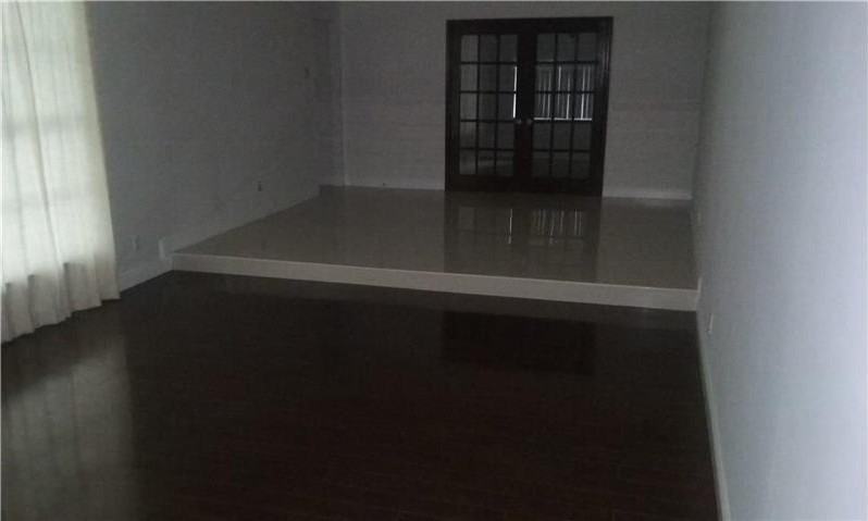 9902 NW 20th St - Photo 2 of 12