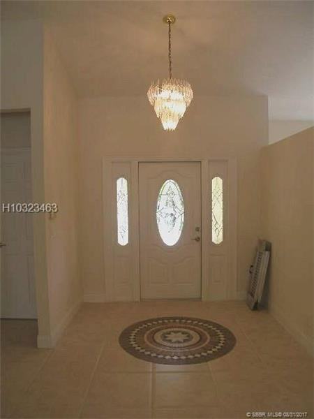 9977 N Springs Way - Photo 3 of 25