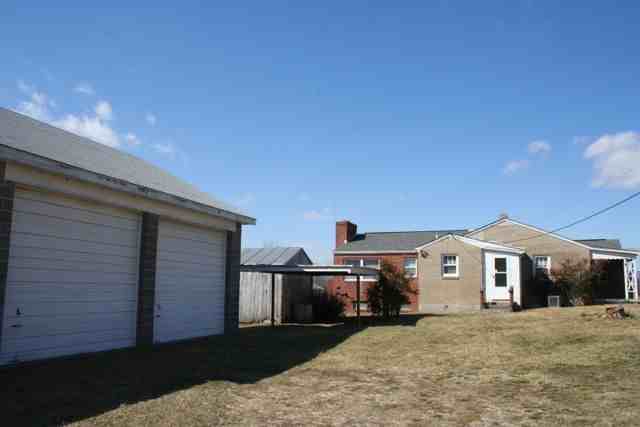 19074 Mt Pleasant Rd - Photo 2 of 42