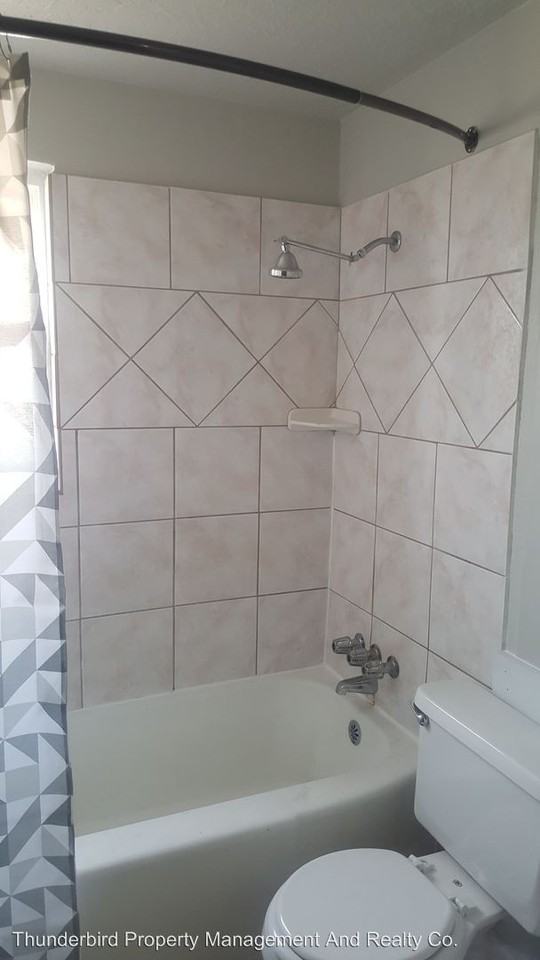 3019 Monroe St NE - Photo 3 of 15