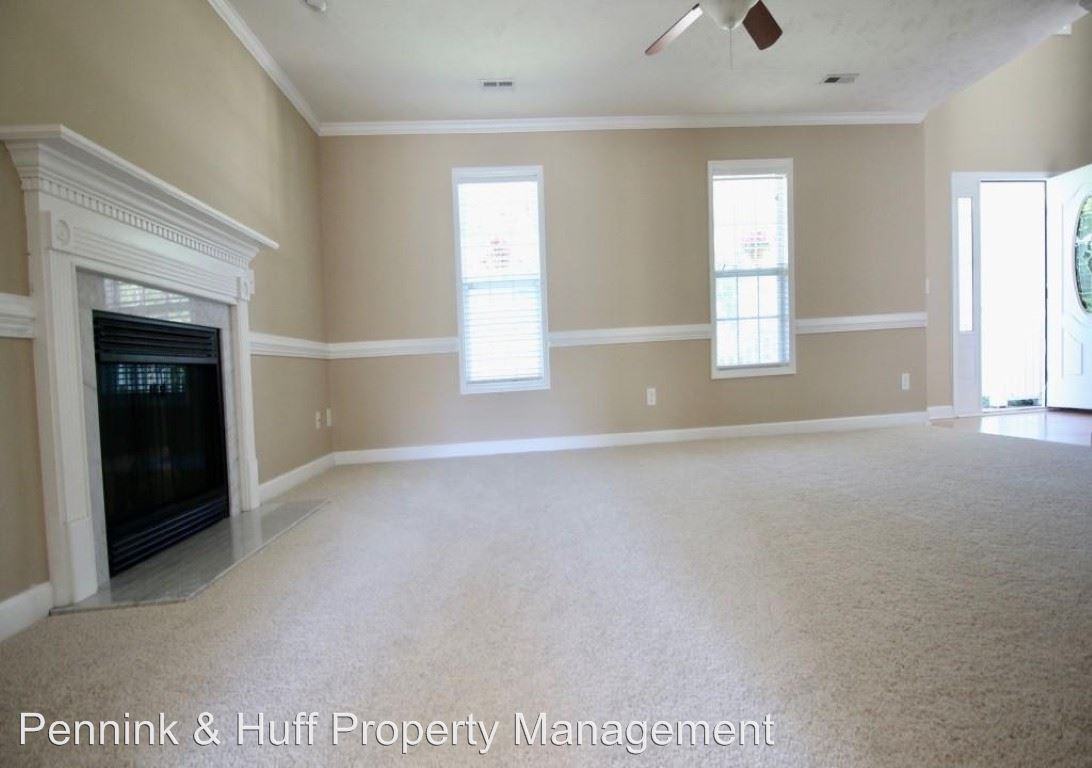 117 Canterbury Rd - Photo 2 of 10