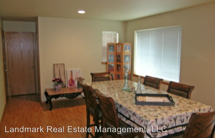 4232 Spring Ct - Photo 3 of 4