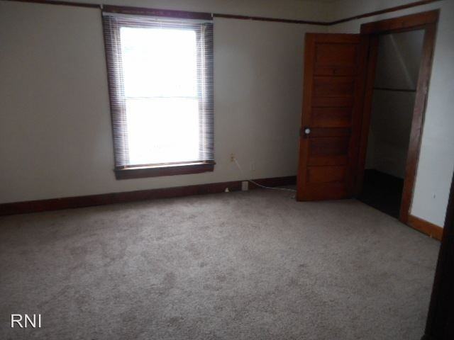 2926 Broadway - Photo 3 of 8