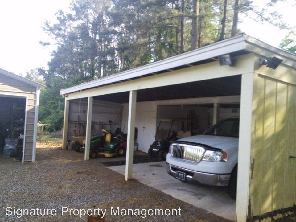 137 W Academy Ln - Photo 3 of 8