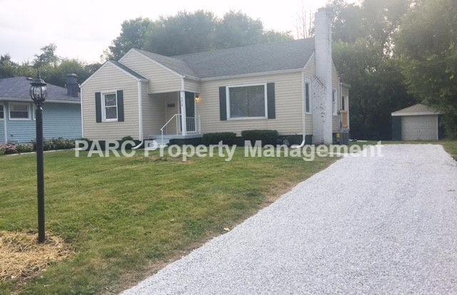 3518 N Layman Ave - Photo 2 of 8