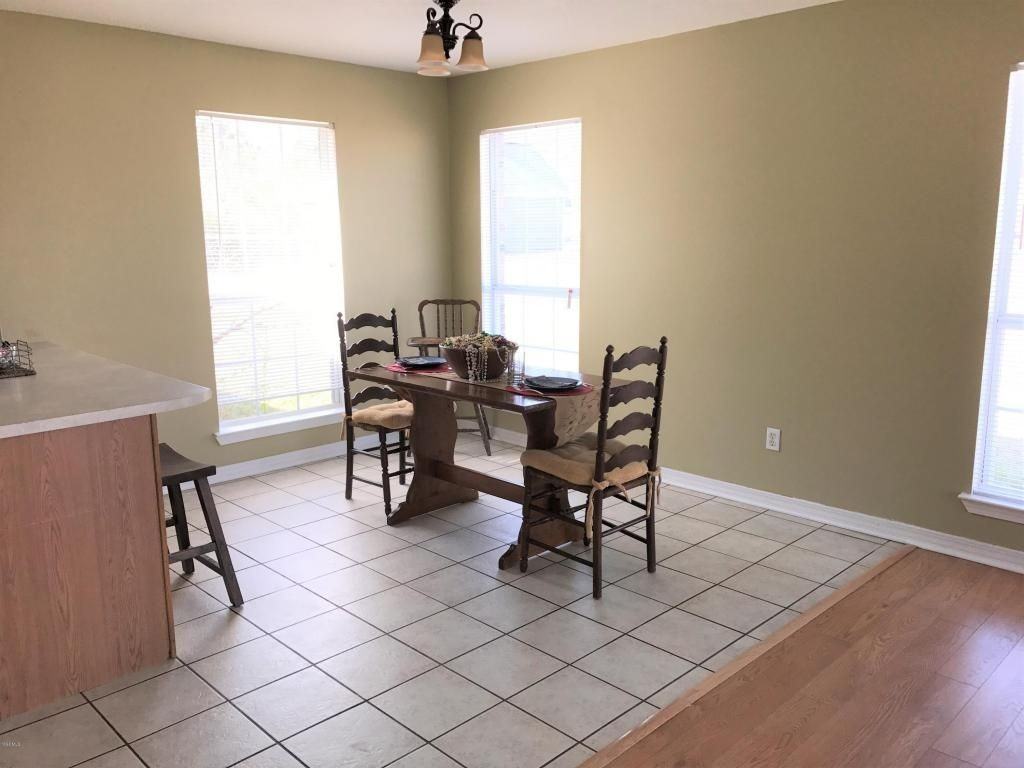 2105 Highland Dr - Photo 3 of 14