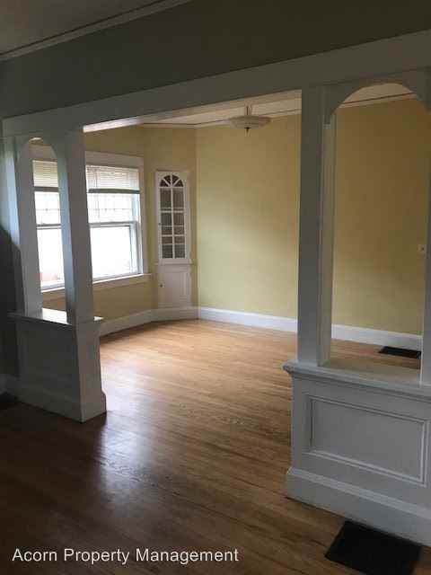 1214 NE 27th Ave - Photo 2 of 17