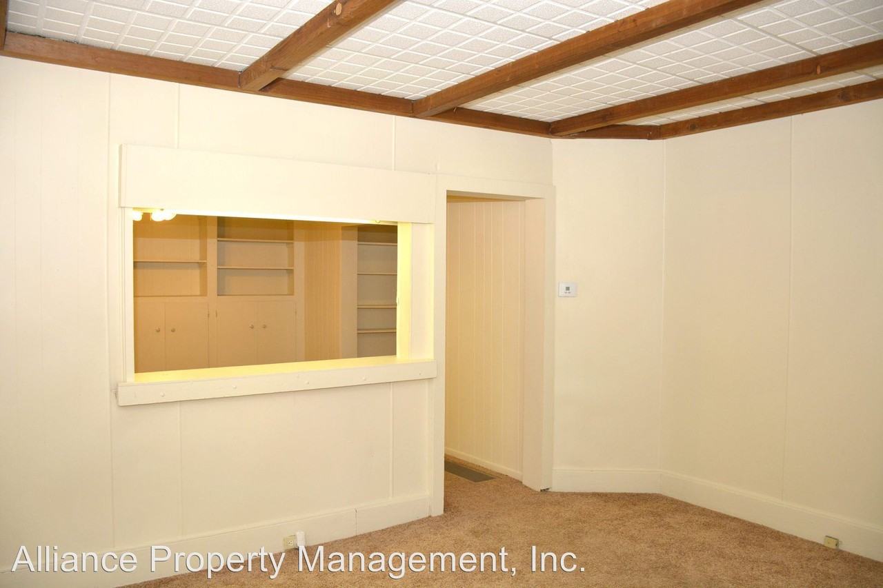 715 Colorado St - Photo 2 of 10