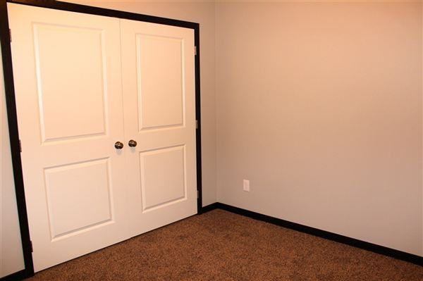 Woodside Apartments Phase 2 331 E Roosevelt Circle, Mankato, MN 56001 Zumper