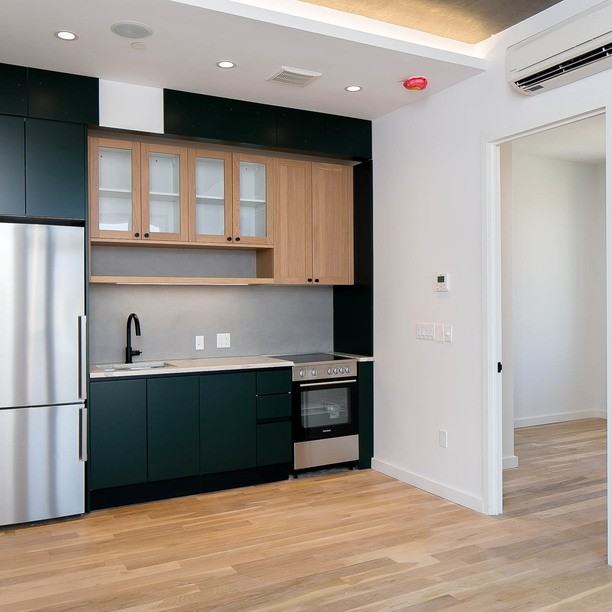 44 Kent Street #204