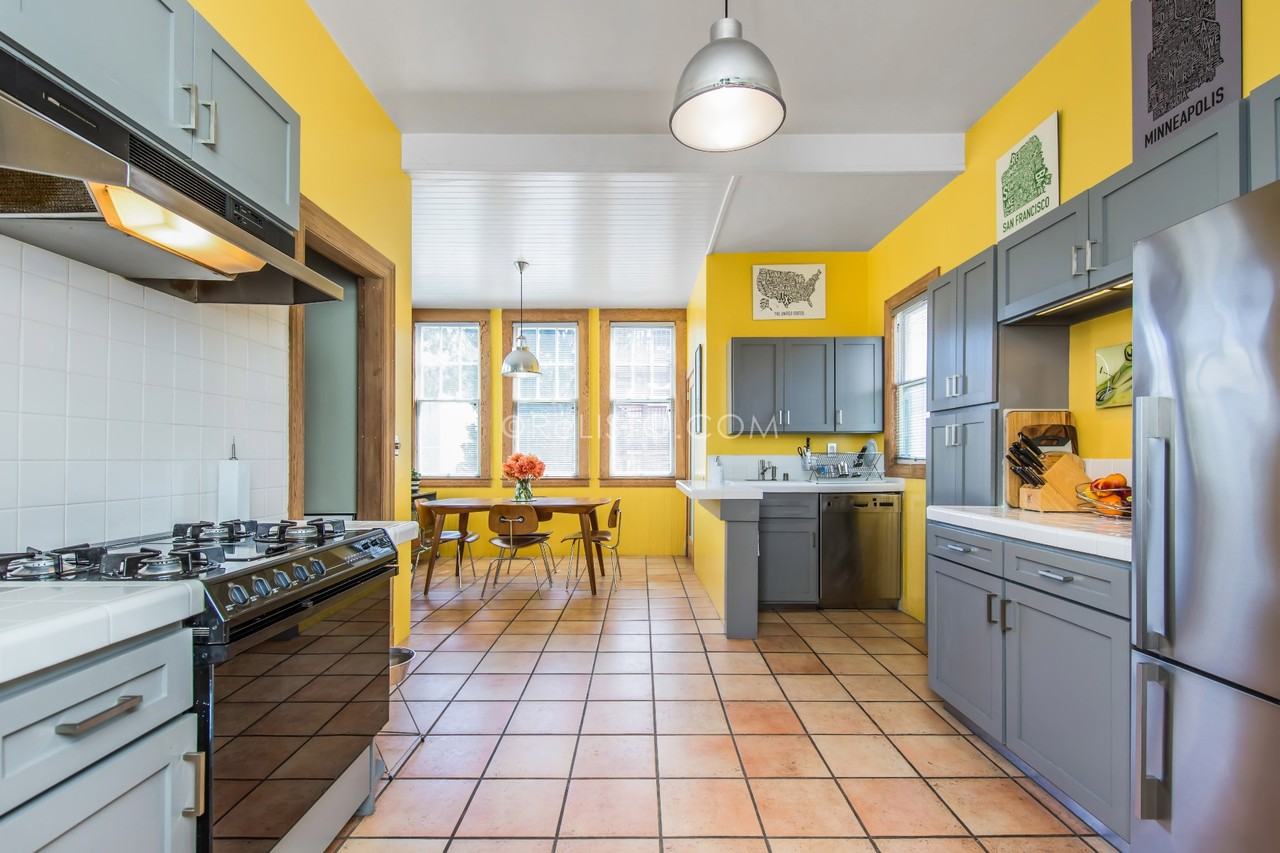 1683 Hayes St - Photo 3 of 17