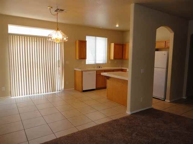 1433 Red Sunset Ave - Photo 3 of 9