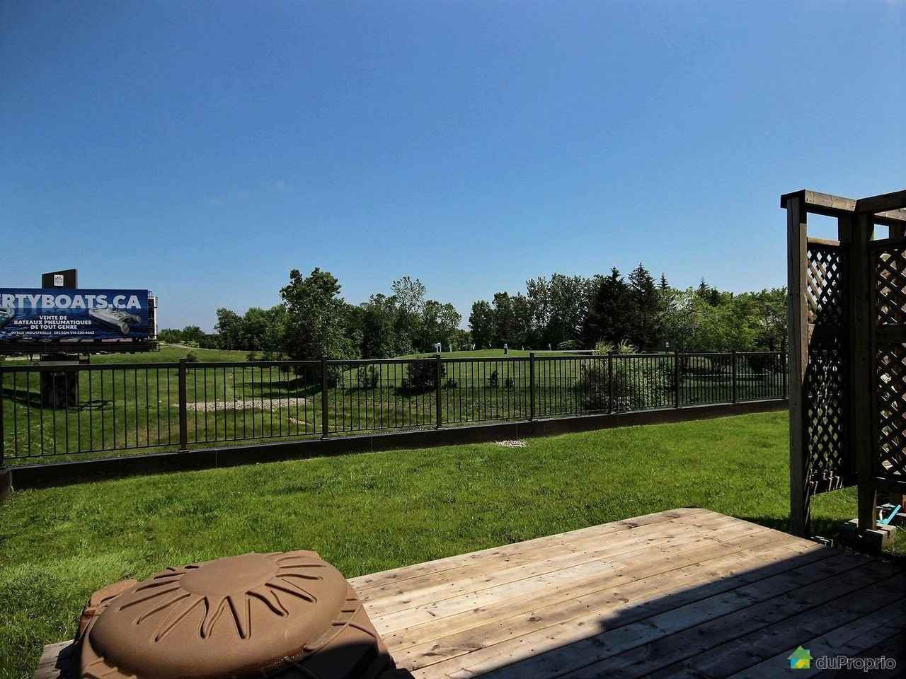 369 Rue Cherbourg - Photo 2 of 3