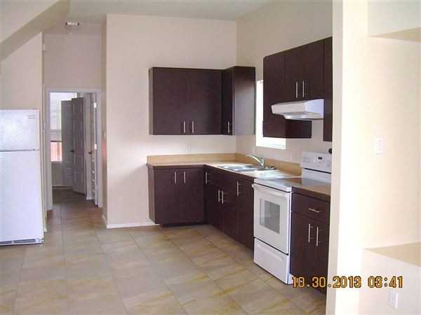 1300 Morwil St - Photo 3 of 9