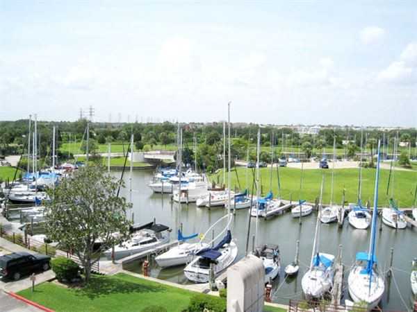 2934 Houston - Clear Lake Shores - Photo 3 of 5