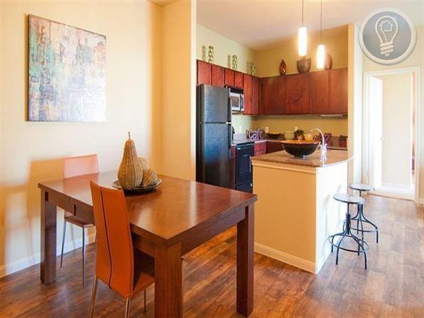 W. Howard - Photo 3 of 8