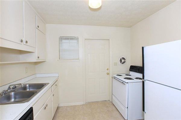 Woodland Falls Apartments Windy Hill Rd and Benson Pole, Smyrna, GA 30082 Zumper