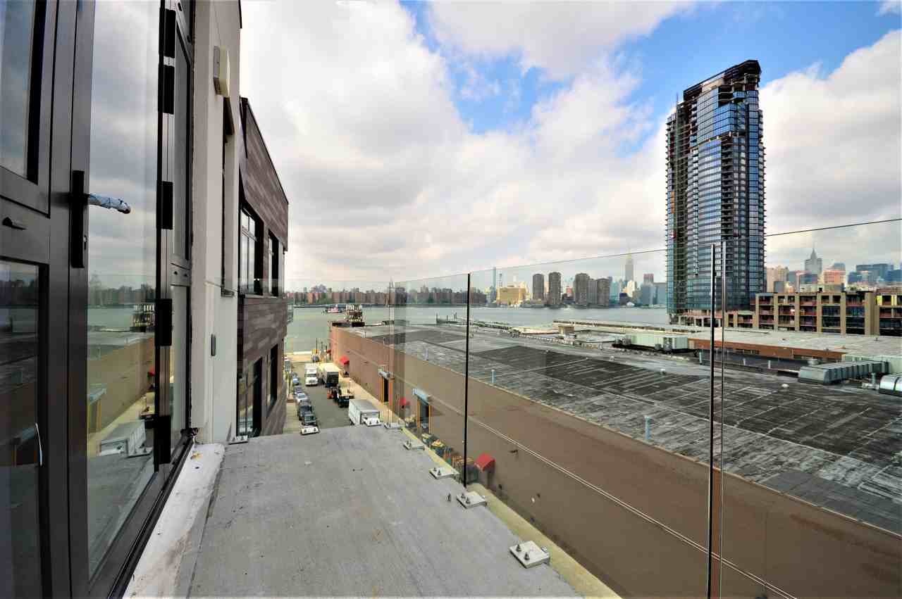 44 Kent St #401
