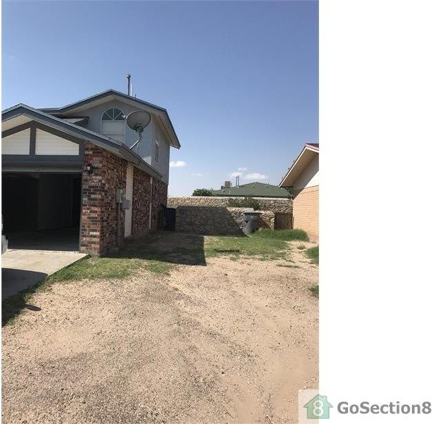 9244 Sorbonne Dr - Photo 2 of 6