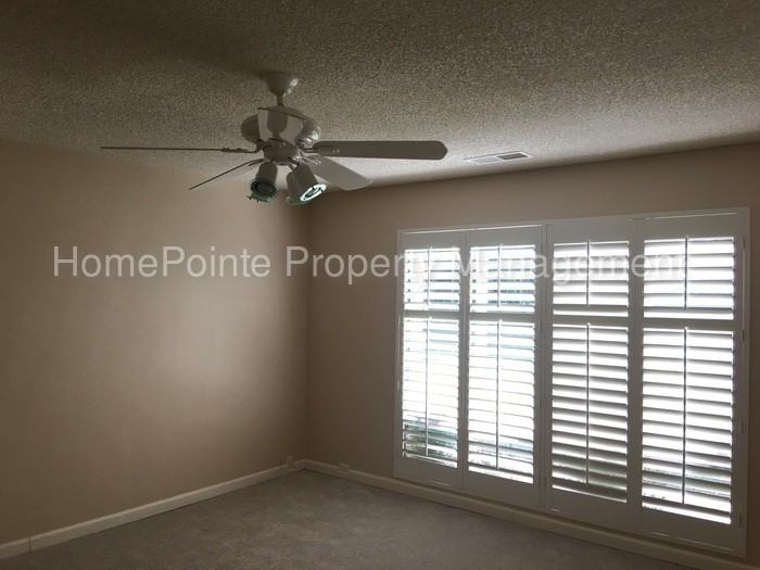 411 Dunbarton Cir - Photo 2 of 18