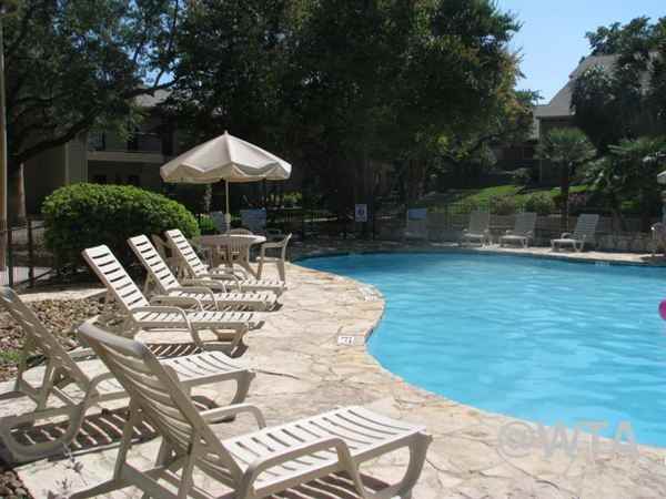 Evers and Loop 410 $399 Total Move-in *will work with Broken Lease - Photo 2 of 11