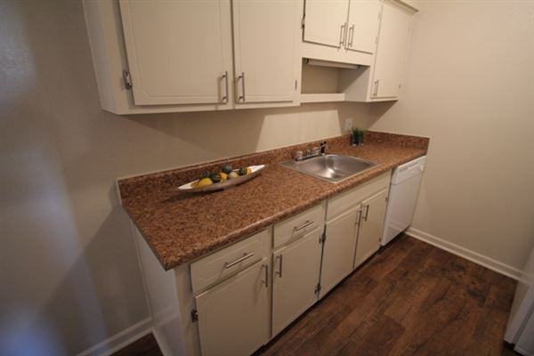 Augusta Road Apartments - Photo 3 of 6