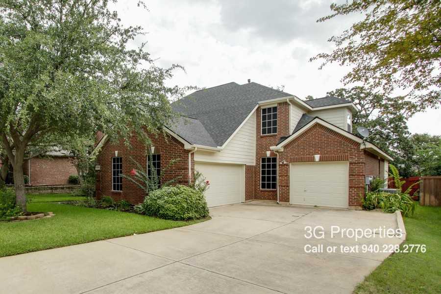 3234 Newhaven Dr - Photo 2 of 39