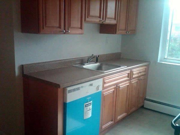 Seaford Oyster Bay Expressway - Photo 2 of 5