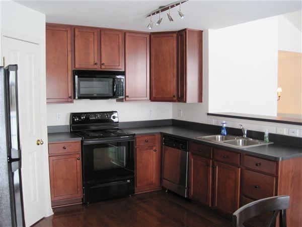 4261 Hampton Ridge Blvd - Photo 2 of 12