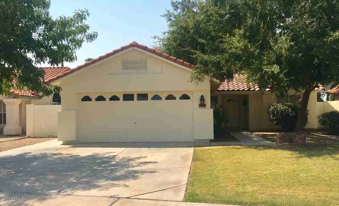 12624 N 58th Dr - Photo 2 of 2