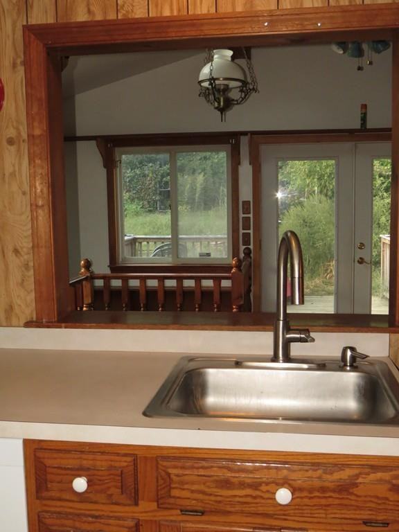 12 Lakeview Dr - Photo 2 of 15