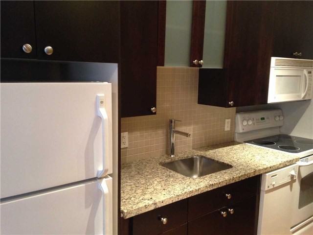 1005 King St W - Photo 3 of 7