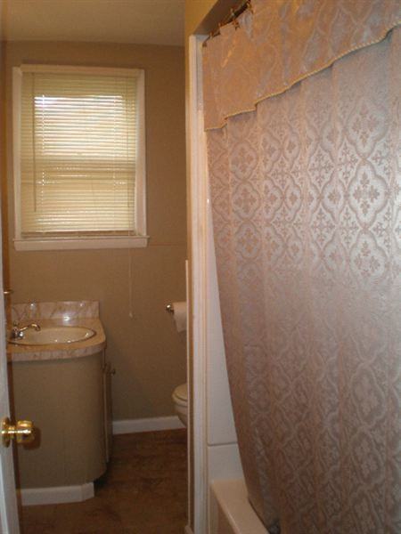 187 Clinton St Uppr Apartments in Downtown Mount Clemens, Mount Clemens, MI 48043 Zumper