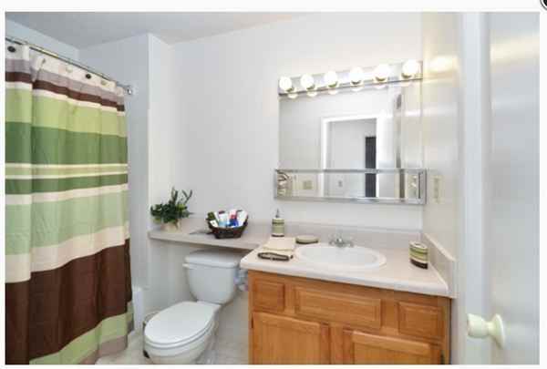 Country Club Apartments - Photo 2 of 15