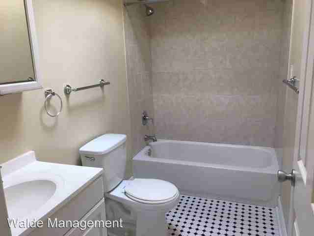 628 8th Street NE - Photo 3 of 4