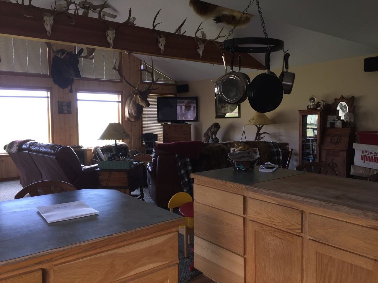 661 Godawa Ln - Photo 3 of 7