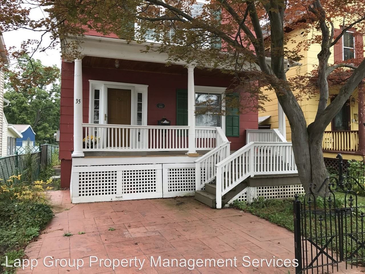 35 Madison St - Photo 2 of 20