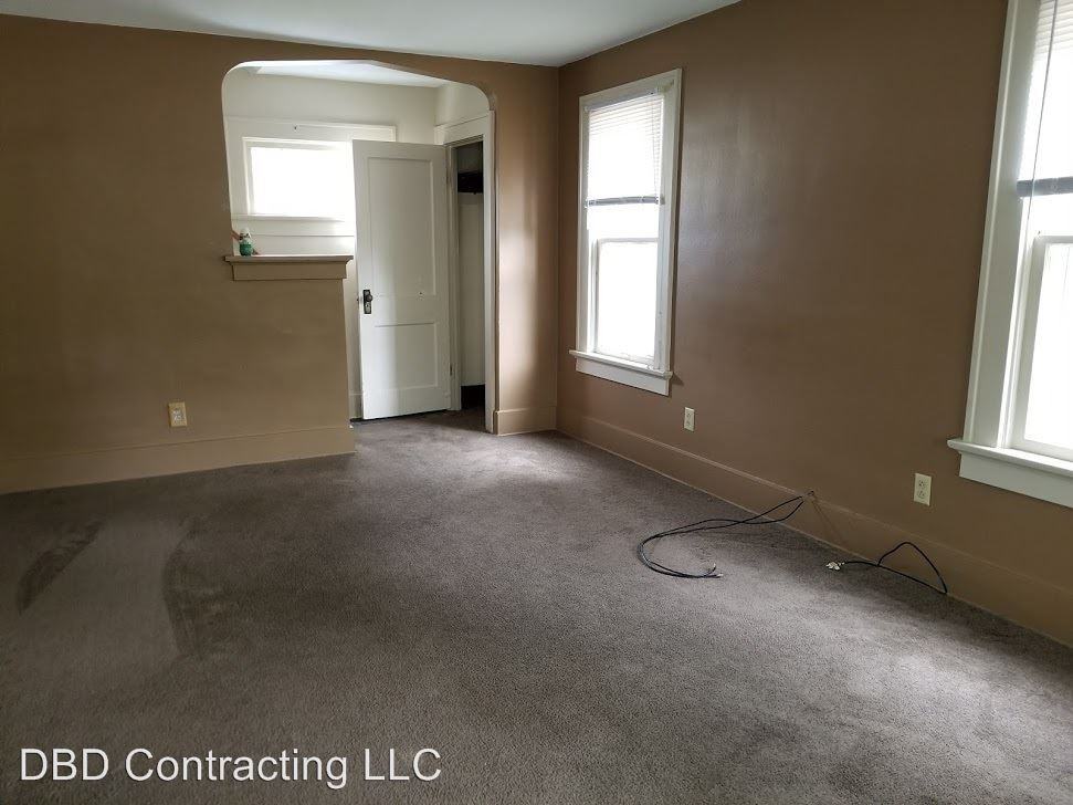 2125 Drexel Ave - Photo 2 of 7