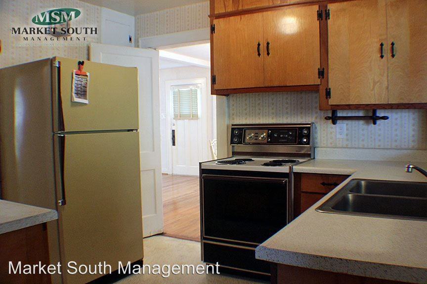 2230 New York Ave - Photo 3 of 15