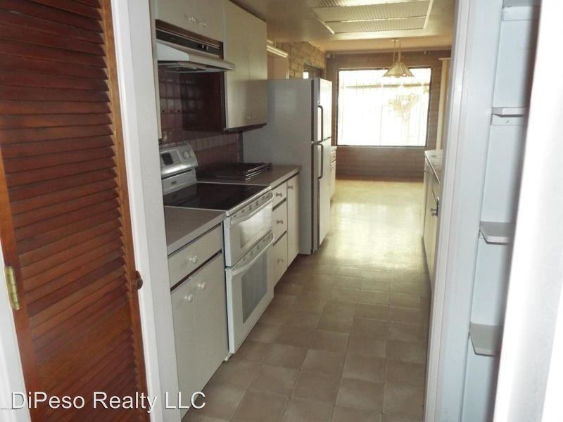 2583 W Arcadia Ln - Photo 3 of 14