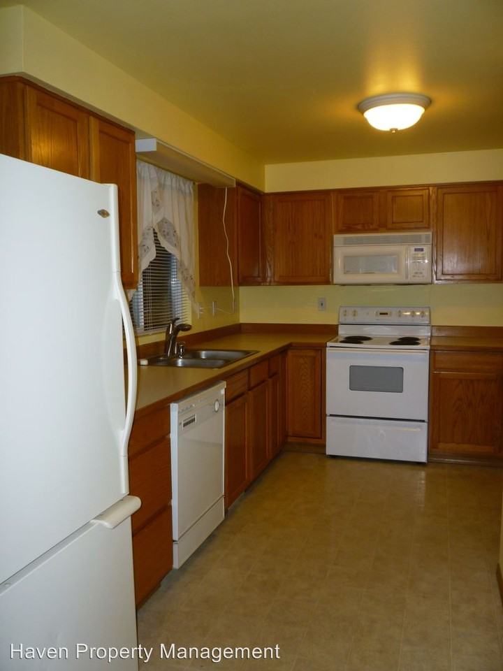 8831 206th St SE #A - Photo 3 of 10