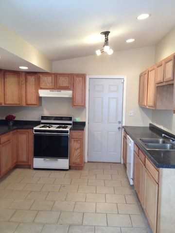 2416 Circle Dr - Photo 2 of 16