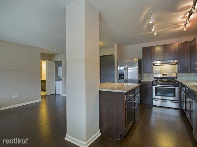 2300 S Michigan Ave - Photo 3 of 18